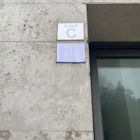 Stazione E Ospedale - Moderna Apartment *