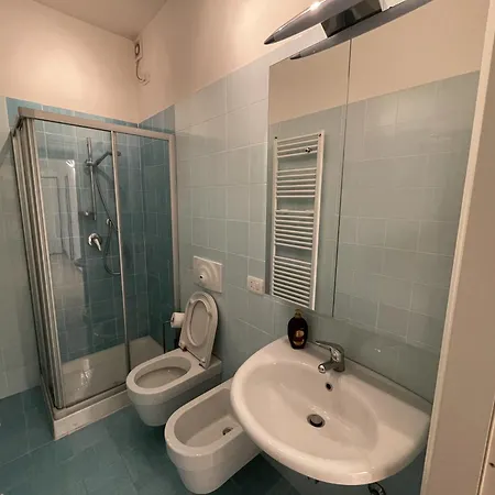 Stazione E Ospedale - Moderna Apartment *