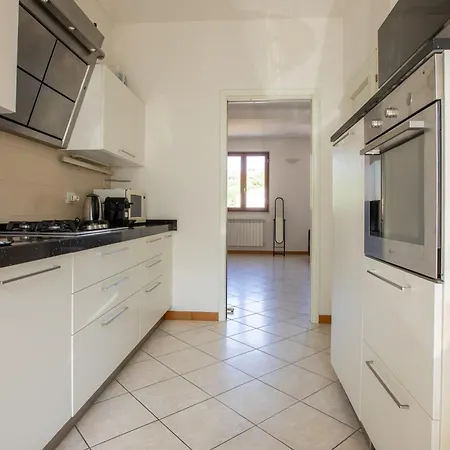 Stazione E Ospedale - Moderna Lägenhet *