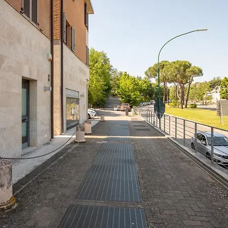 Stazione E Ospedale - Moderna 公寓 *