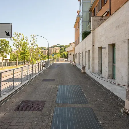 Stazione E Ospedale - Moderna *