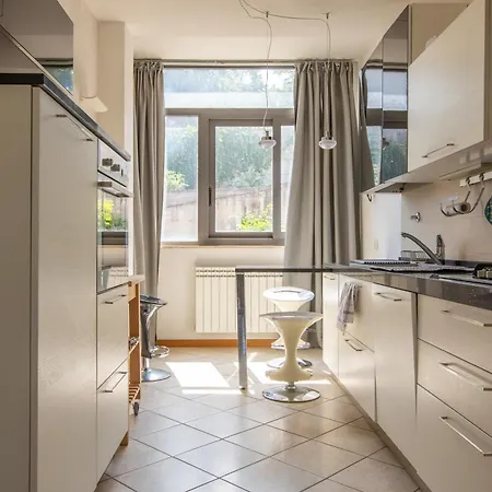 Stazione E Ospedale - Moderna